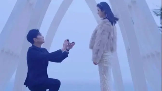 万亿女王惹不起第1-20集